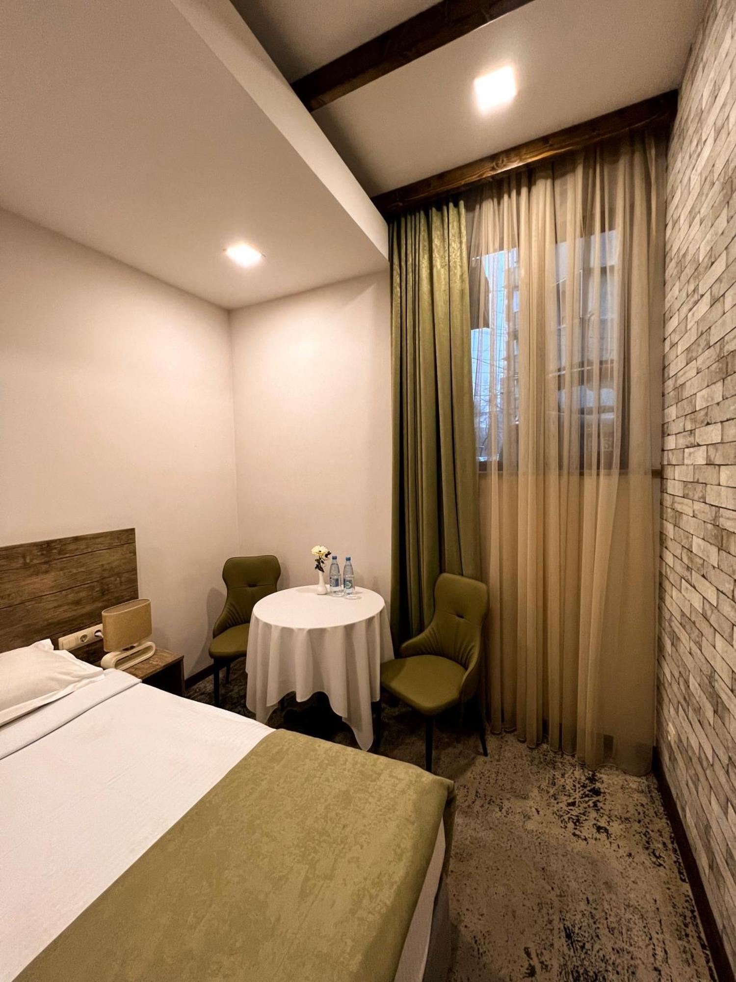 Evn Boutique Hotel Yerevan Phòng bức ảnh