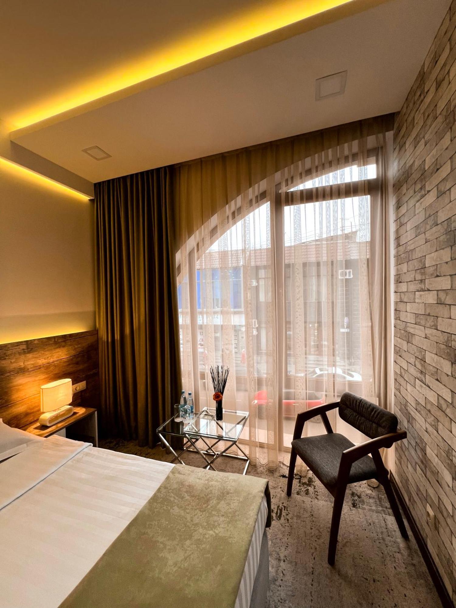 Evn Boutique Hotel Yerevan Ngoại thất bức ảnh